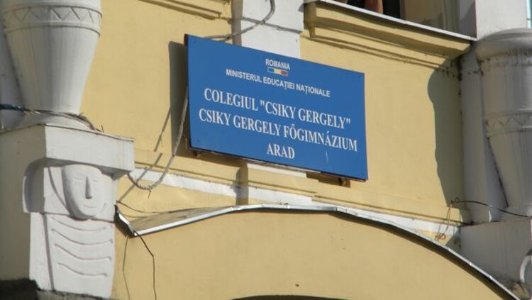 <em>Hír szerkesztése</em> Kevés jelentkező a magyar iskolaigazgatói állásokra [AUDIÓ]