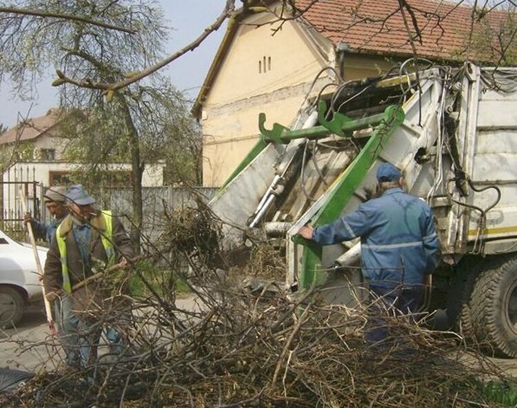 <em>Hír szerkesztése</em> Hétfőtől őszi nagytakarítás Pécskán