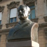 Salacz Gyula mellszobra Aradon. Kocsis Rudolf alkotása