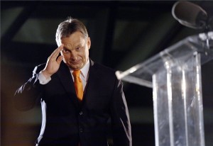 Orbán Viktor miniszterelnök, a Fidesz elnöke a párt eredményváró rendezvényén
