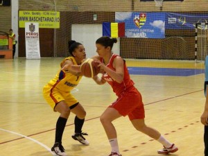 A romániai Annemarie Părău és a Laklóth Anna párharca