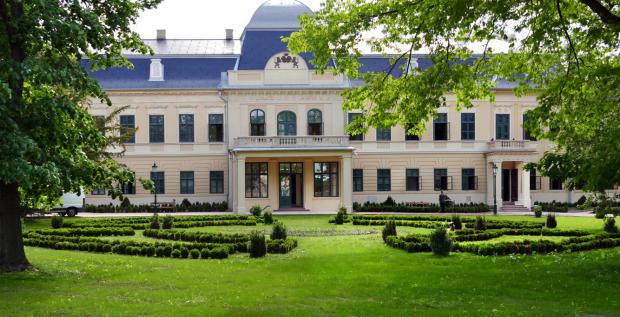 <em>Hír szerkesztése</em> A gyulai Harruckern–Wenkcheim–Almásy-kastély turisztikai vonzerővé fejlesztése, látogatóközpont létrehozása