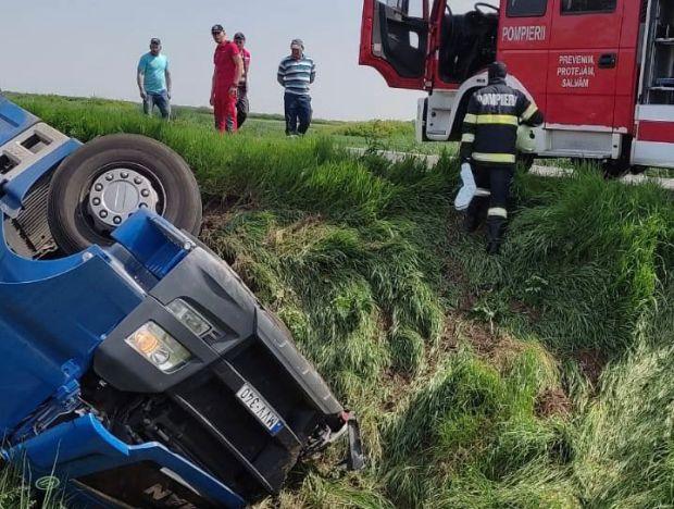 <em>Hír szerkesztése</em> Meghalt egy magyar kamionsofőr Nagypél és Székudvar között