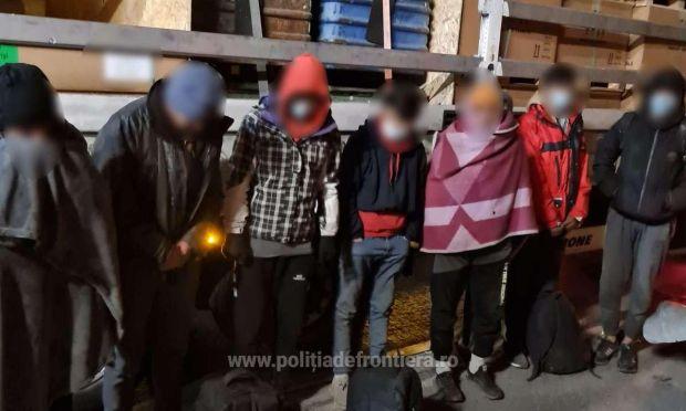 <em>Hír szerkesztése</em> Háromtucat migránst tartóztattak fel a határon