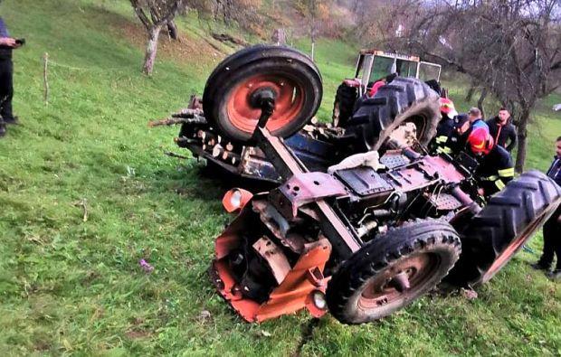 <em>Hír szerkesztése</em> Traktorja alá szorult egy 70 éves férfi