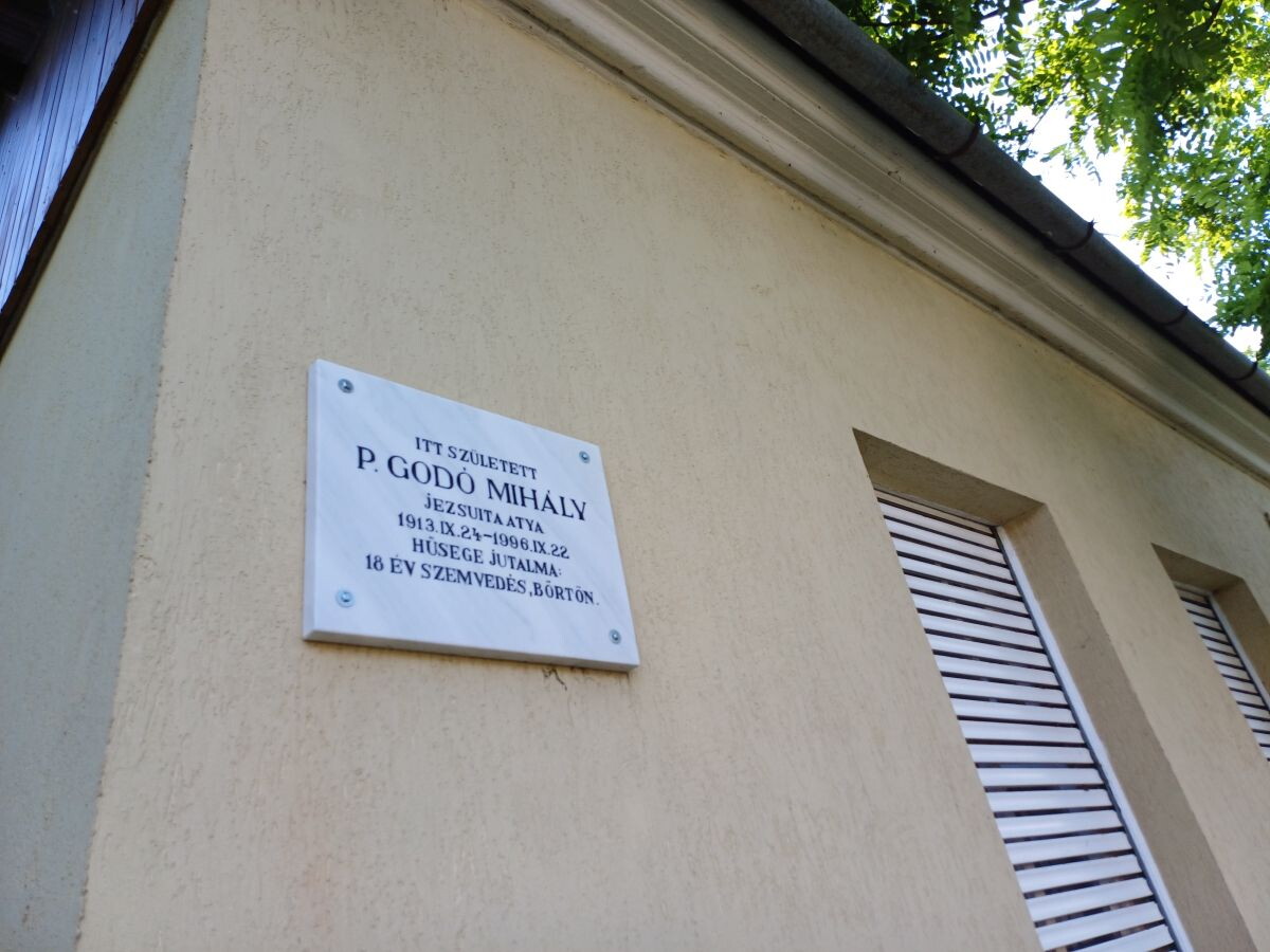 Godó Mihály
