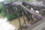 <em>Hír szerkesztése</em> Eltávolítják a hullámtérből a gyulavarsándi híd elbontott darabjait