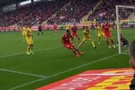 Freitas (előtérben, pirosban) gólja | Képernyőmentés Facebook-videóról