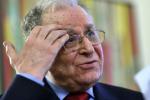 <em>Hír szerkesztése</em> Bíróság elé áll Ion Iliescu az 1989-ben történtek miatt