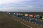 <em>Hír szerkesztése</em> Kilométeres kamionsorok a határátkelőhelyeken