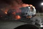 <em>Hír szerkesztése</em> Kiégett három kamion egy csicséri parkolóban