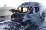 <em>Hír szerkesztése</em> Kiégett egy romániai kisteherautó az M5-ösön