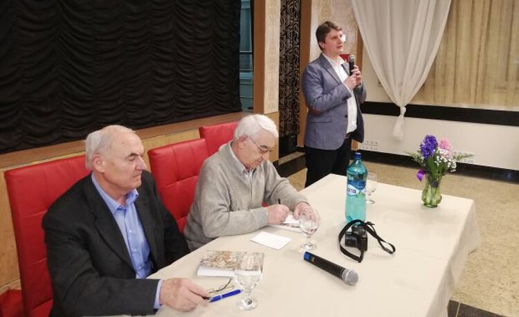 <em>Hír szerkesztése</em> Helytörténetek az elmúlt száz évből [AUDIÓ]