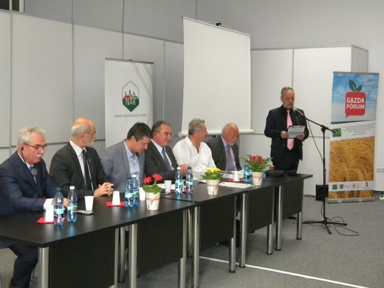 <em>Hír szerkesztése</em> A (magyar) gazdatársadalomnak is fel kell készülnie az uniós változásokra [AUDIÓ]