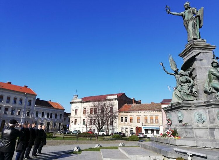 <em>Hír szerkesztése</em> Nemzeti ünnep Aradon: újraszentelik Vécsey Károly epitáfiumát