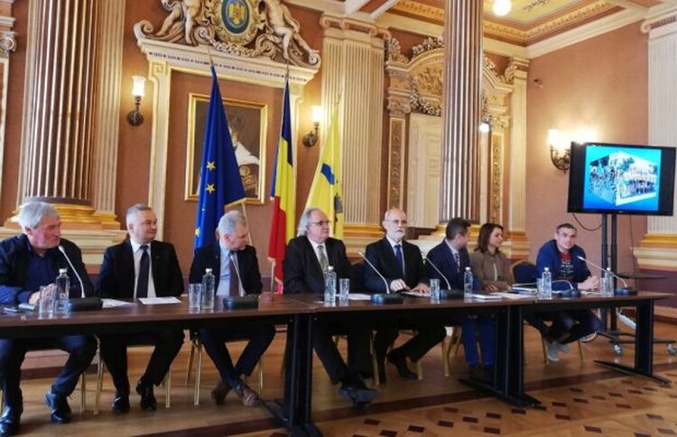 <em>Hír szerkesztése</em> 22. szupermaraton: garantált siker [AUDIÓ]