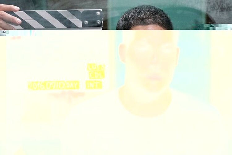 <em>Hír szerkesztése</em> „Hazatér” a Viszkis