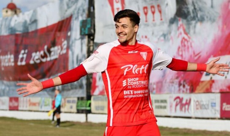 <em>Hír szerkesztése</em> Titkos rekordösszegért váltott klubot az UTA gólkirálya