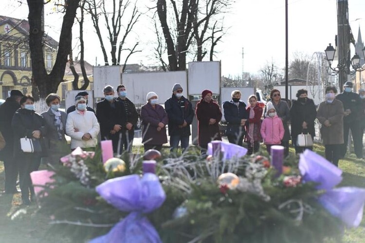 <em>Hír szerkesztése</em> Adventi gyertyagyújtás Pécskán [AUDIO]