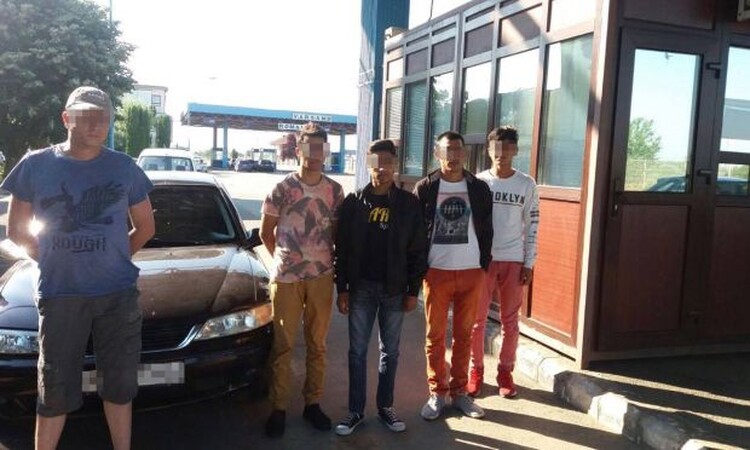 <em>Hír szerkesztése</em> Afgán tinédzsereket szállított az embercsempész