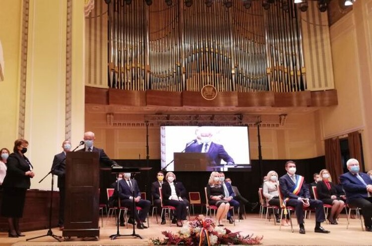 <em>Hír szerkesztése</em> Megalakult az aradi és a megyei tanács