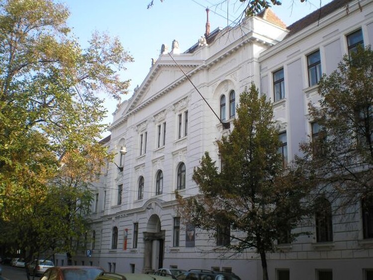 <em>Hír szerkesztése</em> A megyei kulturális központ vezetője lesz a könyvtárigazgató