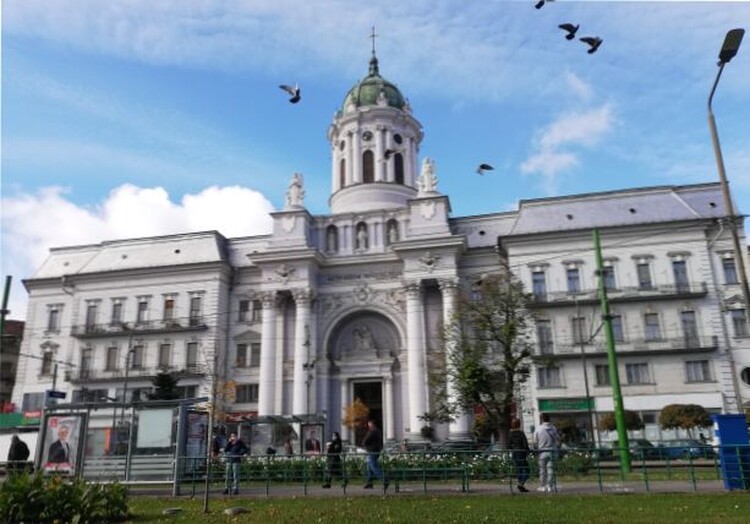 <em>Hír szerkesztése</em> Templombúcsú a minoritáknál