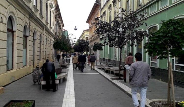 <em>Hír szerkesztése</em> Alkotmányellenes a védőmaszk kültéri viselésének kötelezővé tétele