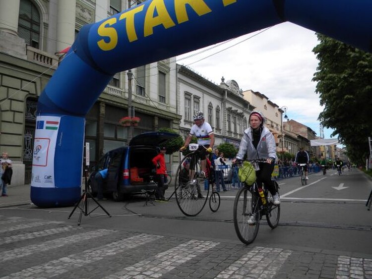 <em>Hír szerkesztése</em> Ismét rekordszámú résztvevő a Szupermaratonon