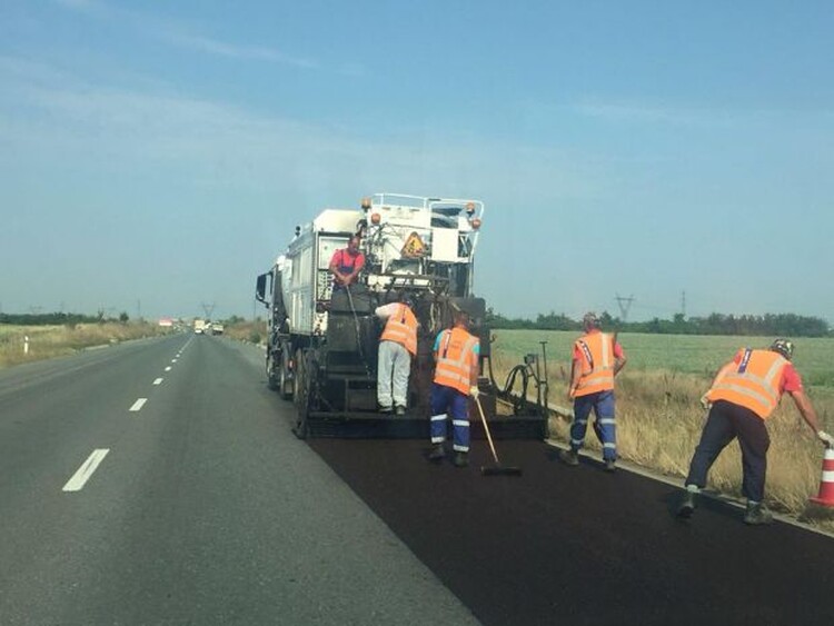 <em>Hír szerkesztése</em> Aszfaltozásra készülnek Öthalmon, kezdődnek a dugók