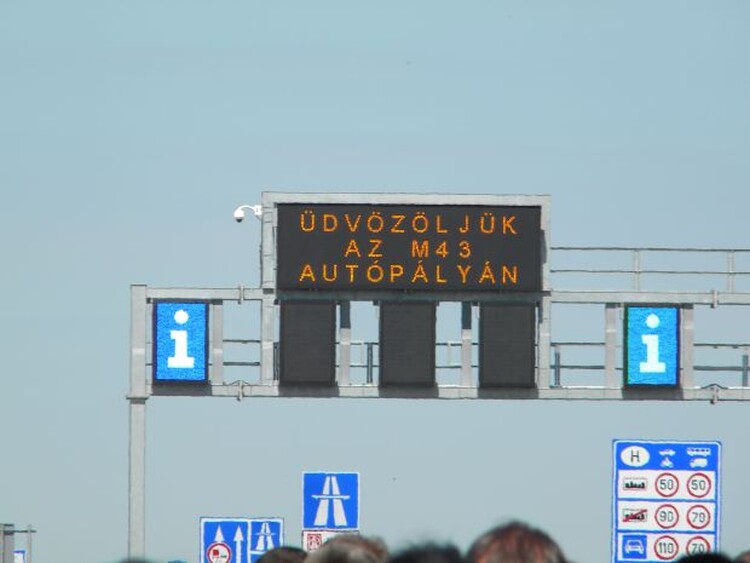 <em>Hír szerkesztése</em> Másfél órás sor az autópálya-határátkelőnél [FRISSÍTETT]