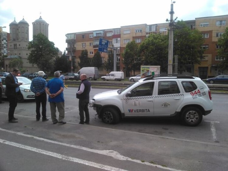 <em>Hír szerkesztése</em> Súlyos baleset a Vlaicun