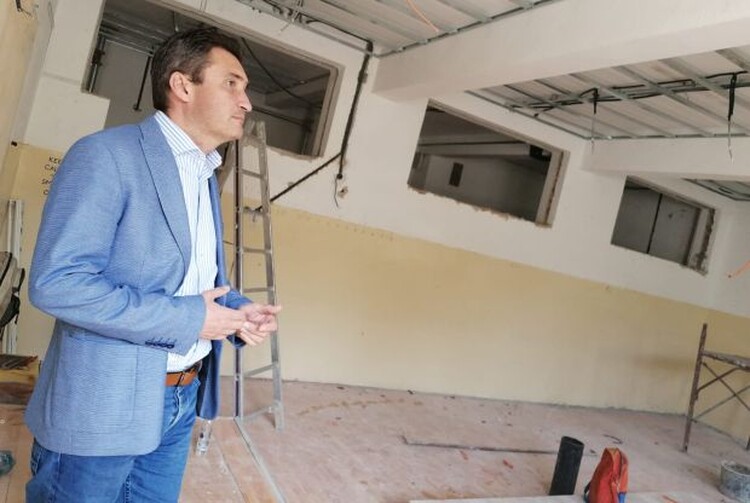 <em>Hír szerkesztése</em> Bibarţ marad a polgármester Aradon