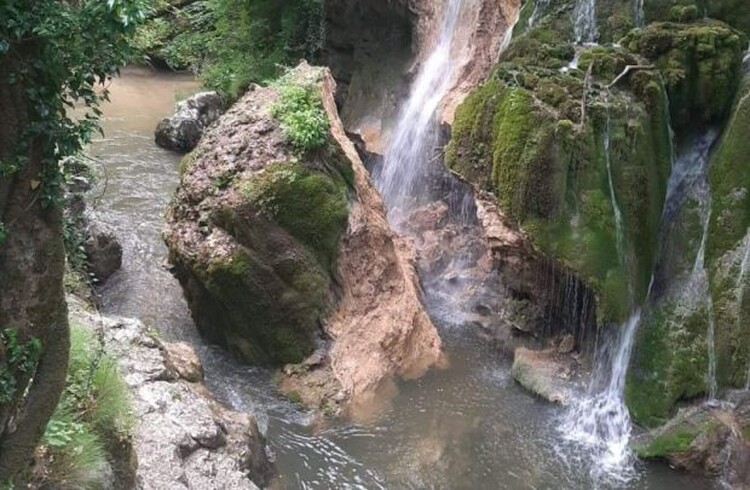 <em>Hír szerkesztése</em> Leomlott a Bigér-vízesés sziklatömbje [FRISSÍTVE]