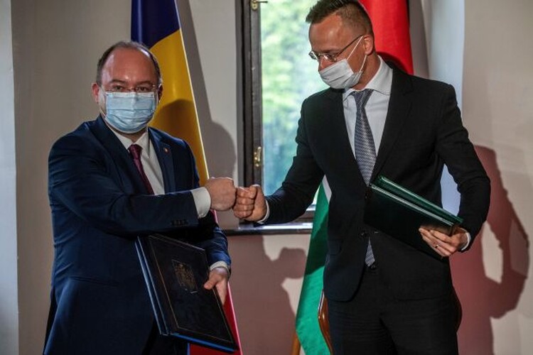 <em>Hír szerkesztése</em> Aláírták az új határátkelőkről szóló román–magyar megállapodást
