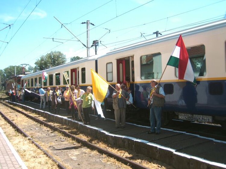 <em>Hír szerkesztése</em> Idén is útra kel a Boldogasszony és a Fekete Madonna zarándokvonat [AUDIÓ]