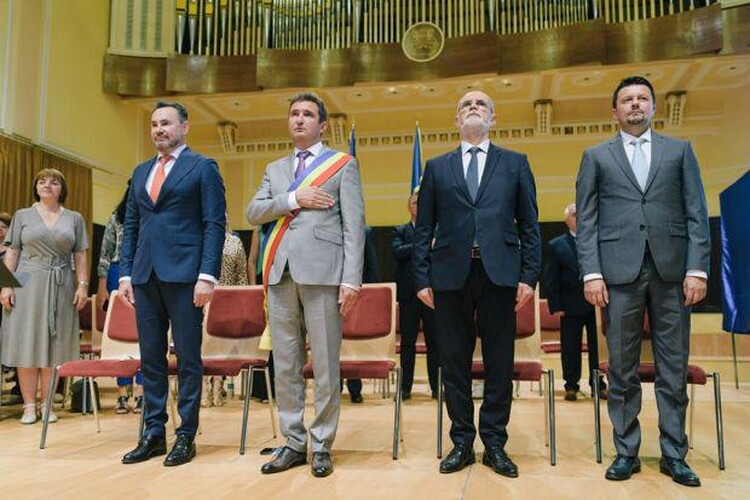 <em>Hír szerkesztése</em> Mit várhat a magyarság az új polgármestertől? [AUDIÓ]