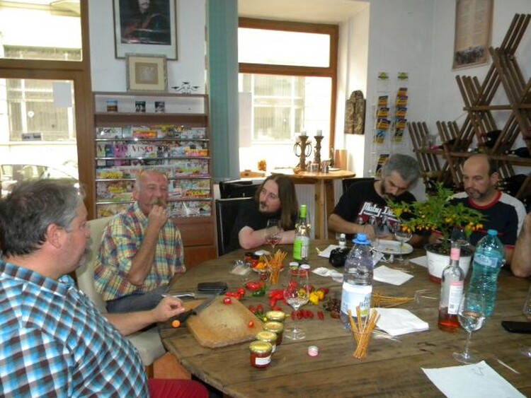 <em>Hír szerkesztése</em> Rob-Chi és MI-chili-NK paprikákat kóstolhattunk [AUDIÓ]