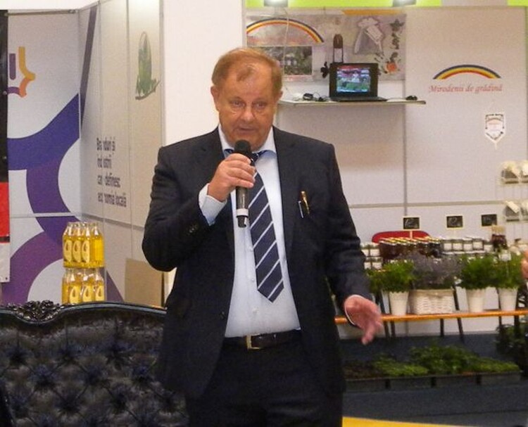 <em>Hír szerkesztése</em> Gyermekpornográfiával vádolnak egy osztrák üzletembert