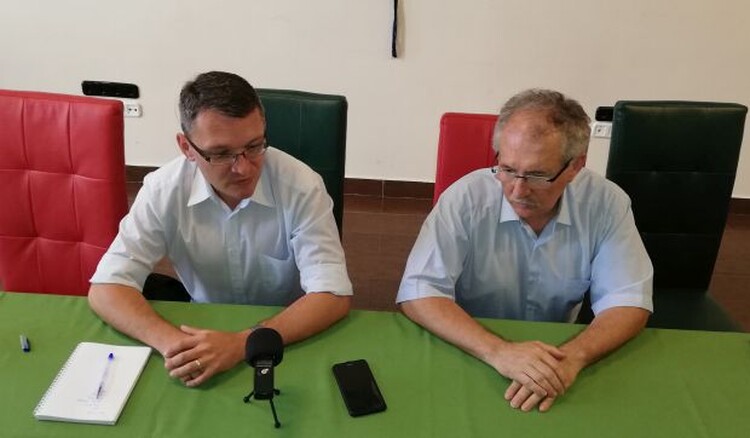 <em>Hír szerkesztése</em> Közös magyar államfőjelöltet javasol az EMNP [AUDIÓ]