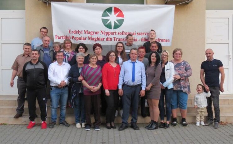 <em>Hír szerkesztése</em> EMNP-gyűlés Sofronyán