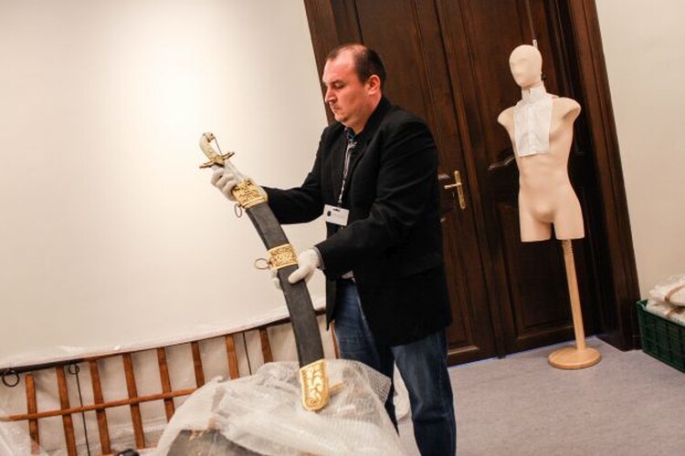 <em>Hír szerkesztése</em> Megérkeztek Gyulára az aradi vértanúk relikviái