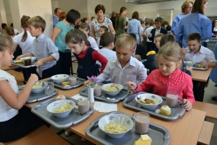 <em>Hír szerkesztése</em> Meleg étel és délutáni oktatás minden iskolában