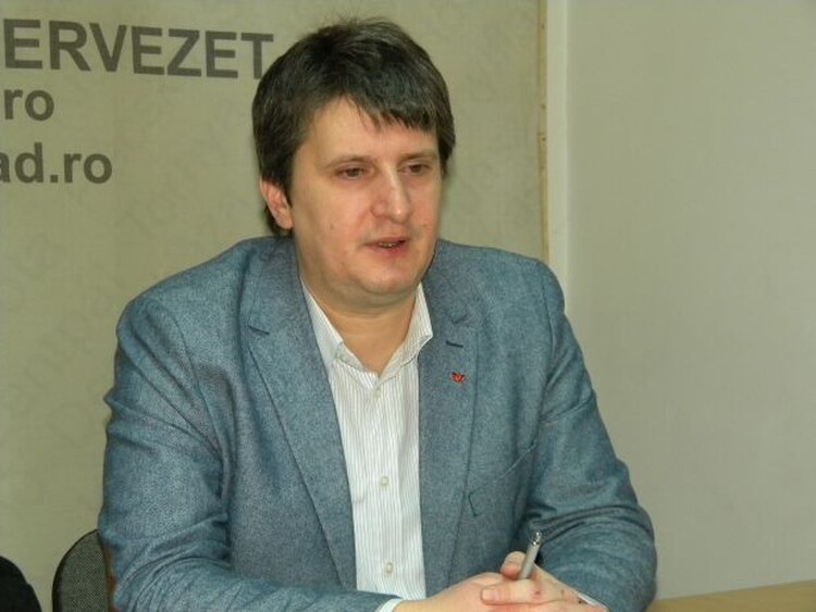 <em>Hír szerkesztése</em> Az anyanyelvhasználati törvény módosítását tartja előbbre valónak Faragó Péter [AUDIÓ]