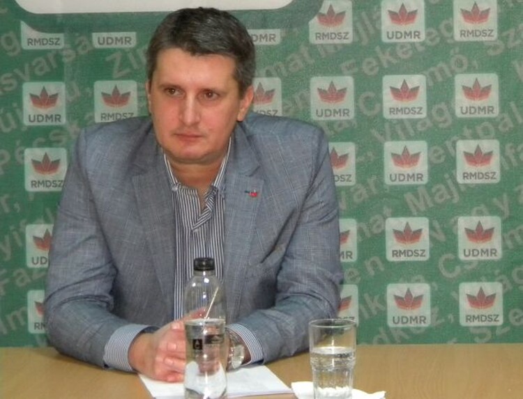 <em>Hír szerkesztése</em> Pénzzel támogatják a megbírságolt polgármestereket [AUDIÓ]