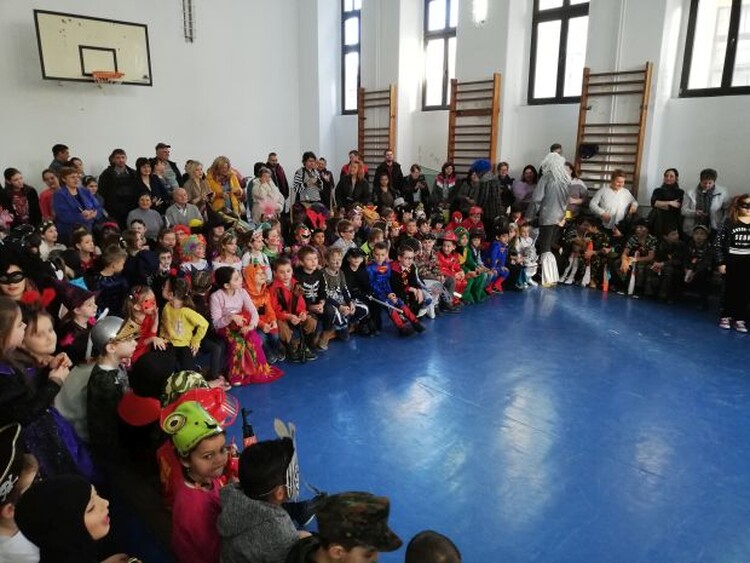 <em>Hír szerkesztése</em> Elemisták farsangja [VIDEÓ]