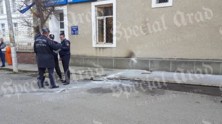 <em>Hír szerkesztése</em> Nem kapott útlevelet, felgyújtotta magát