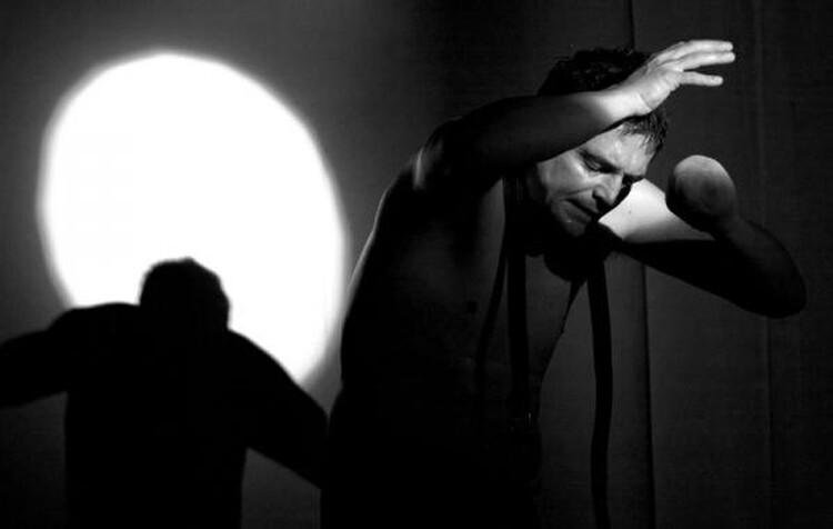 <em>Hír szerkesztése</em> Rudolf Hess tízparancsolata hatvanadszor