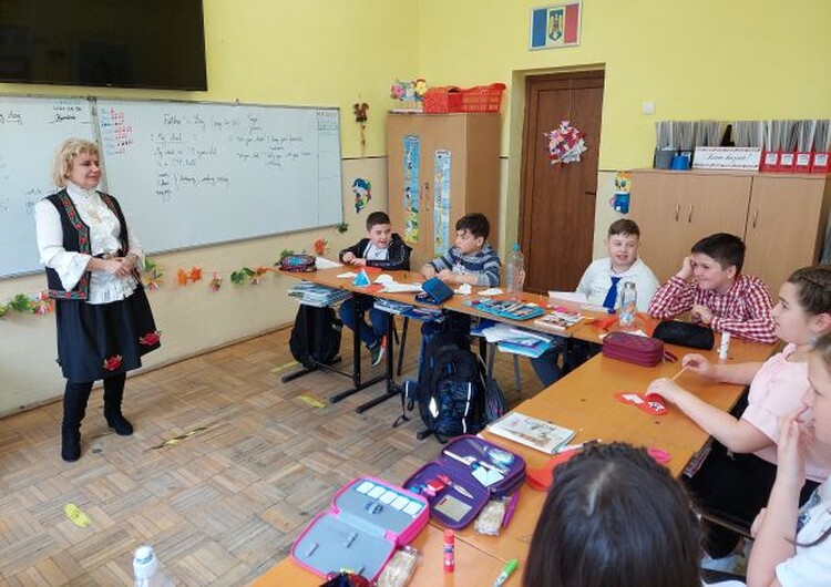 Összevont osztály az aradi Aurel Vlaicu Általános Iskola magyar tagozatán | Archív felvétel