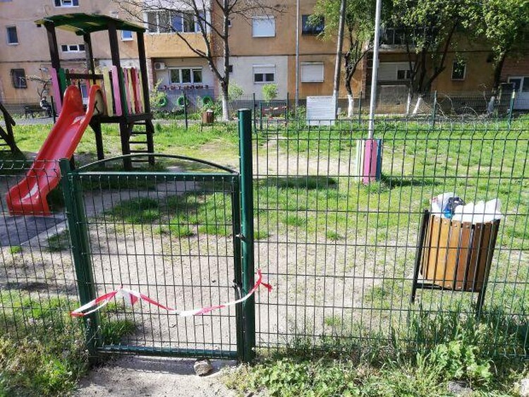 <em>Hír szerkesztése</em> Júniustól kinyitják a játszótereket és szervezhetnek vásárokat